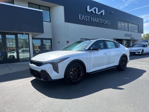2025 Kia K4 GT-Line Turbo