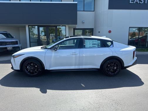2025 Kia K4 GT-Line Turbo
