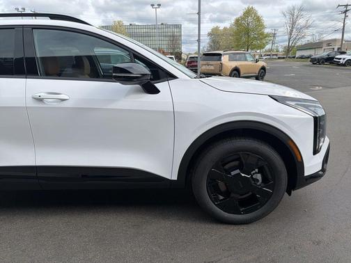 White 2026 Kia Sportage X-Line