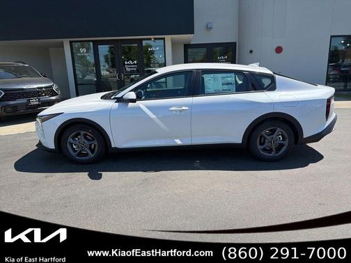 Snow White Pearl 2026 Kia K4 LXS