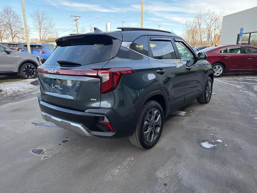 2024 Kia Seltos S