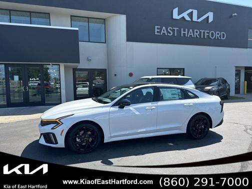 Snow White Pearl 2026 Kia K5 GT-Line