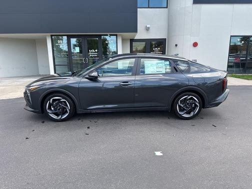 2025 Kia K4 EX