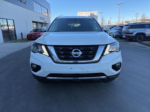 2020 Nissan Pathfinder SV 4WD