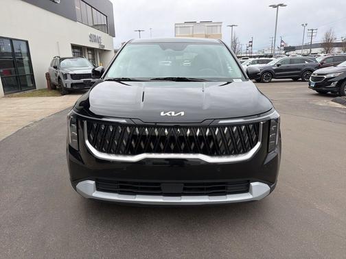 2025 Kia Carnival LXS