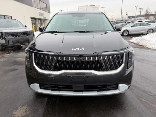 Metal 2026 Kia Carnival LX