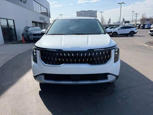 Snow White Pearl 2026 Kia Carnival LX