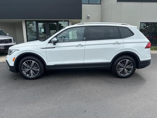 2024 Volkswagen Tiguan 2.0T Wolfsburg Edition