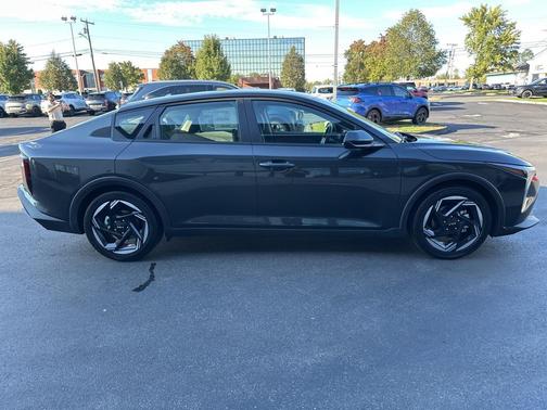 2025 Kia K4 EX