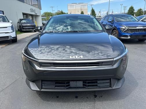 2025 Kia K4 LX