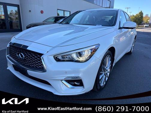 Majestic White 2022 INFINITI Q50 LUXE