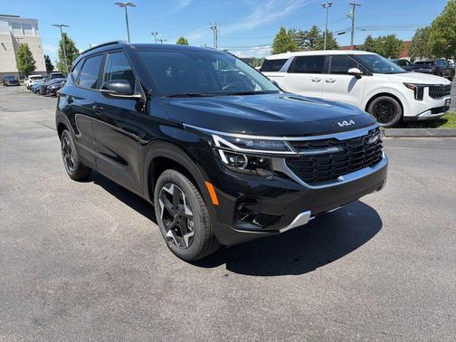 Black 2026 Kia Seltos S