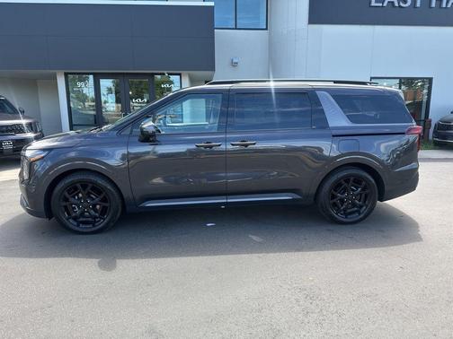 Metal 2026 Kia Carnival SX Prestige