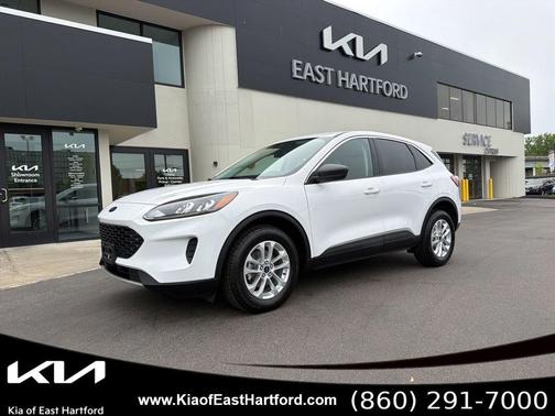 Oxford White 2022 Ford Escape SE