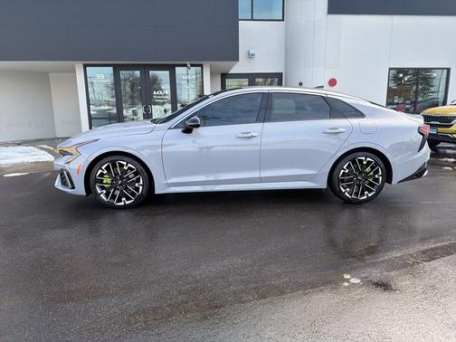 2025 Kia K5 GT