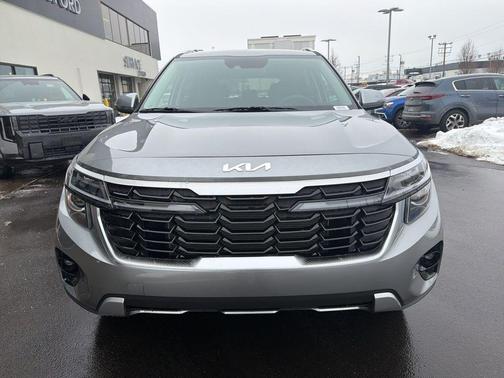 Steel Gray 2026 Kia Seltos EX