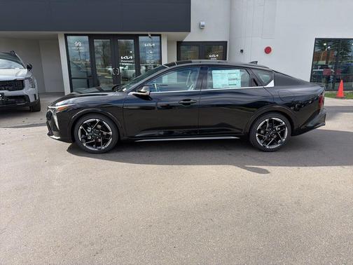 Aurora Black Pearl 2026 Kia K4 GT-LINE