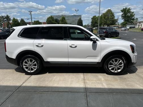 2022 Kia Telluride LX
