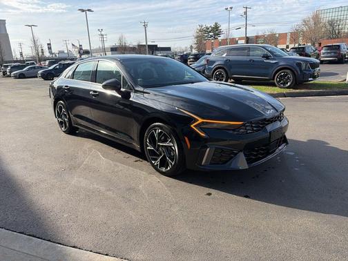 Aurora Black Pearl 2026 Kia K5 GT-Line