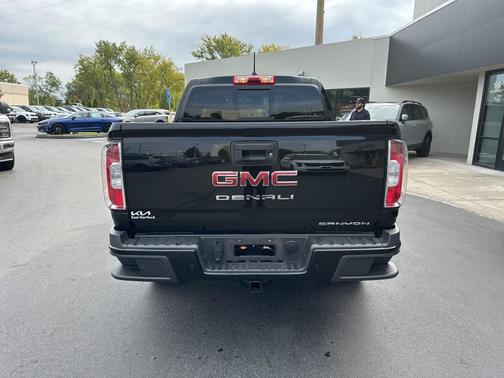2022 GMC Canyon Denali