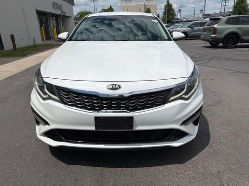 Snow White Pearl 2019 Kia Optima LX