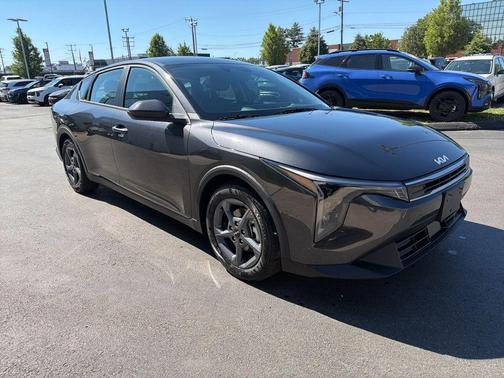 Gray 2026 Kia K4 LXS