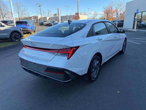 2025 Hyundai ELANTRA HEV Blue