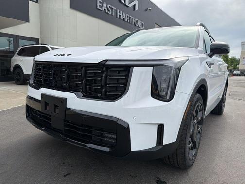 White 2026 Kia Sorento X-Line EX