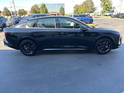 2025 Kia K4 GT-Line Turbo