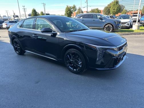 2025 Kia K4 GT-Line Turbo