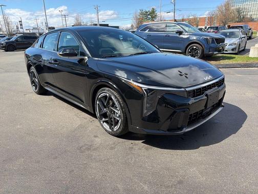 Aurora Black Pearl 2026 Kia K4 GT-LINE