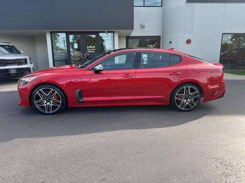 2023 Kia Stinger GT2