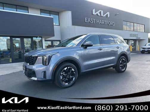 Everlasting Silver 2025 Kia Sorento S