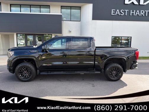 Onyx Black 2022 GMC Sierra 1500 AT4X