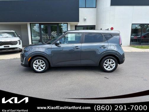 Gravity Gray 2023 Kia Soul LX
