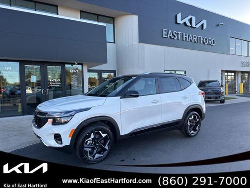 Clear White / Black Roof 2026 Kia Seltos S