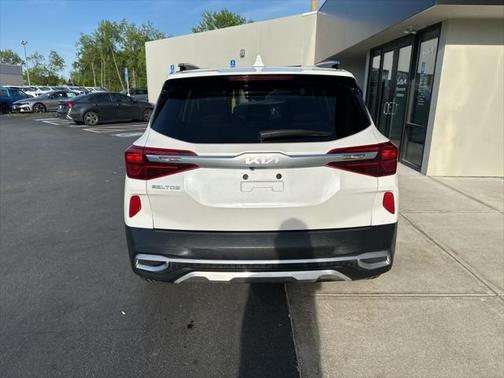 2022 Kia Seltos S