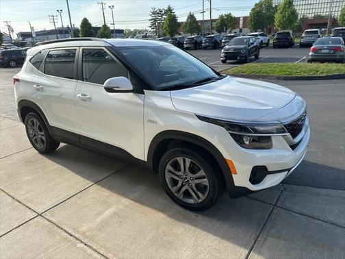2022 Kia Seltos S