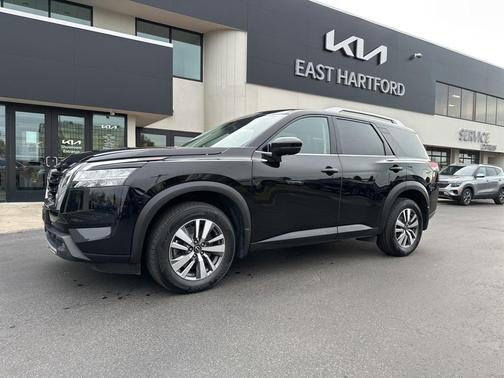 2022 Nissan Pathfinder SL 4WD