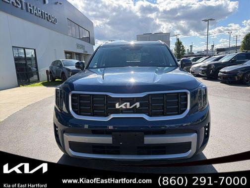 Midnight Black 2023 Kia Telluride S