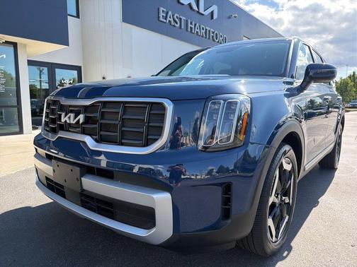 Midnight Black 2023 Kia Telluride S
