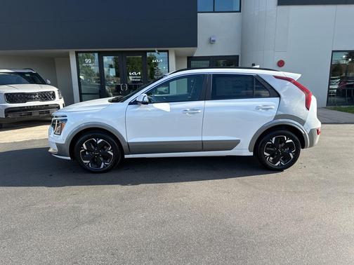 2025 Kia Niro EV Wave