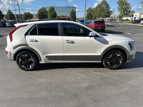 2025 Kia Niro EV Wave