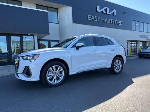 2021 Audi Q3 45 S line Premium