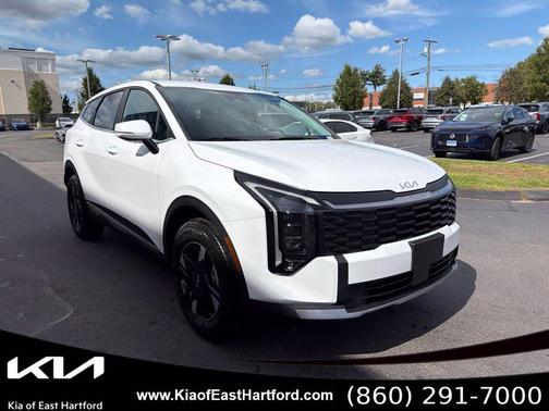 Glacial White Pearl 2027 Kia Sportage LX