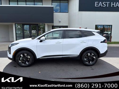 Glacial White Pearl 2027 Kia Sportage LX