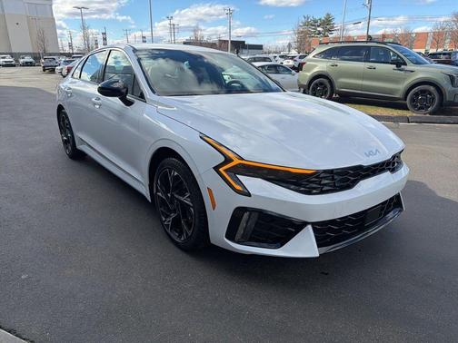 Snow White Pearl 2026 Kia K5 GT-Line