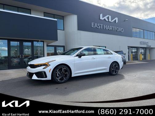 Snow White Pearl 2026 Kia K5 GT-Line