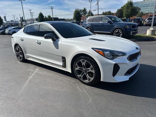 2021 Kia Stinger GT-Line