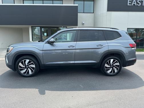 2024 Volkswagen Atlas 2.0T SE w/Technology 4MOTION